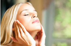 夏季哪個品牌的防曬霜好(夏天用什么牌子防曬霜比較好)