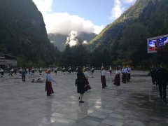 品牌圍巾男士防曬霜(男士圍巾國內(nèi)品牌)