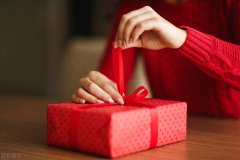 香水品牌賣防曬霜(哪個(gè)牌子防曬霜香味好聞)