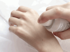 平價(jià)好用的抹臉防曬霜品牌(臉部防曬霜哪個(gè)牌子好用)