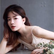 防曬霜品牌叫茶什么牌子好(防曬霜什么品牌好?)