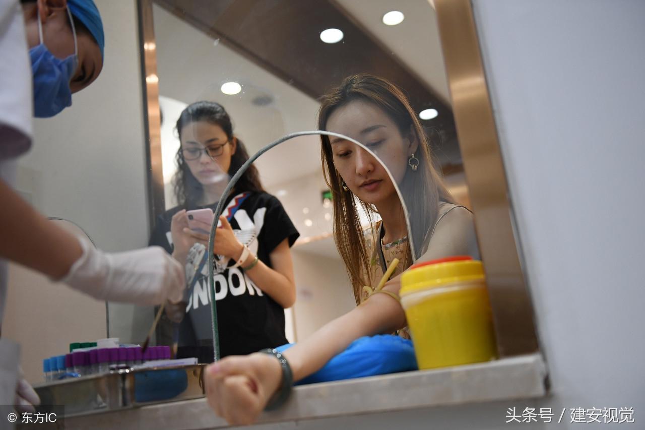 安徽合肥：模特閨蜜同時(shí)做隆胸手術(shù)，手術(shù)僅用了一個(gè)小時(shí)