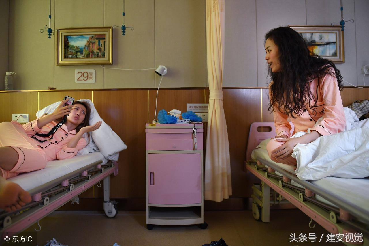 安徽合肥：模特閨蜜同時(shí)做隆胸手術(shù)，手術(shù)僅用了一個(gè)小時(shí)